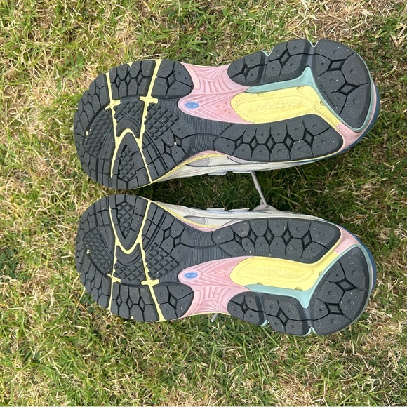 New Balance 1906U ‘Angora Blue Pink’ sz 11.5 - Picture 4 of 5